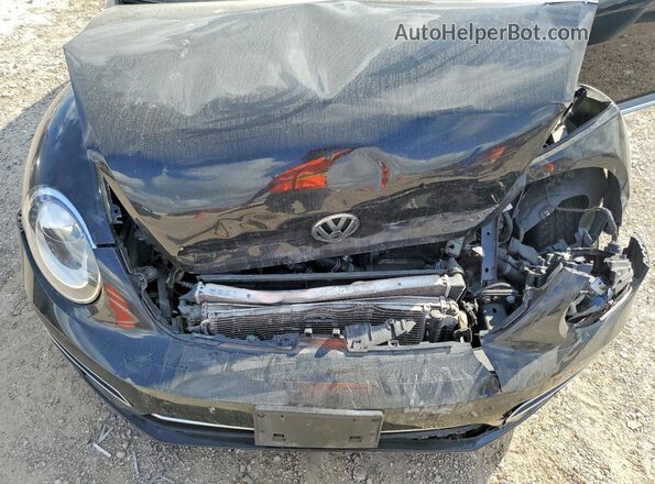 3VWJD7AT4JM713263 2018 VOLKSWAGEN BEETLE Черный 