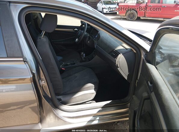 3VWN57BU1KM090417 2019 VOLKSWAGEN JETTA Gray წინა სალონის ხედი