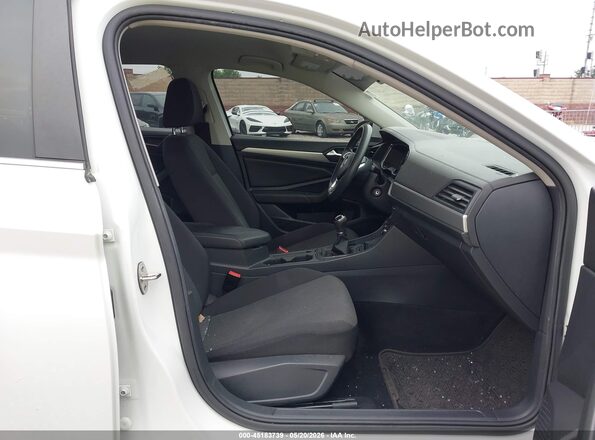 3VWN57BUXKM071977 2019 VOLKSWAGEN JETTA White Widok wnętrza z przodu