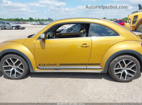 3VWS17AT6HM622776 2017 VOLKSWAGEN BEETLE Gold 360 interior view
