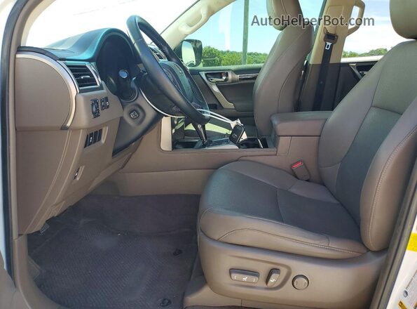 JTJBM7FX5G5135947 2016 LEXUS GX White 