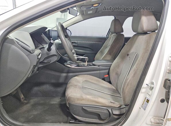 5NPEG4JA8MH126941 2021 HYUNDAI SONATA White 