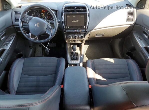 JA4ARUAU3SU000339 2025 MITSUBISHI OUTLANDER Серебряный Вид щитка приборов