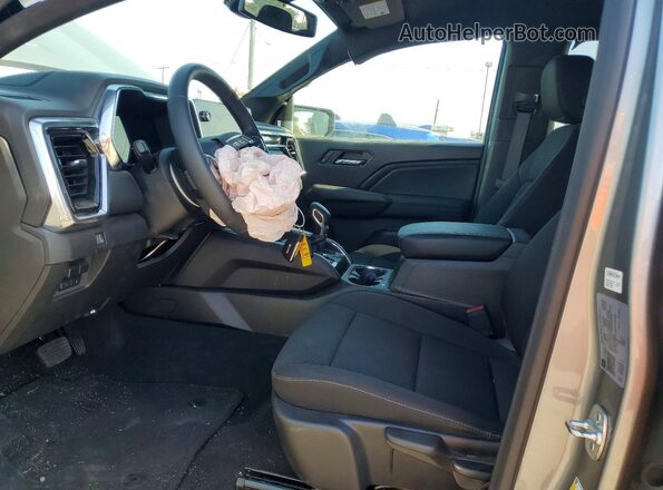 1GTP1BEK6S1173116 2025 GMC CANYON Silver Widok deski rozdzielczej