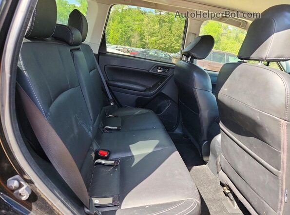 JF2SJAJC6HH527818 2017 SUBARU FORESTER 2.5 Black Вид підкапотного простору