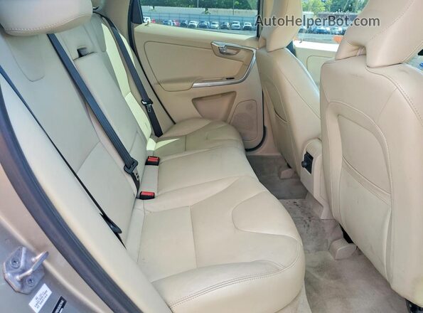 YV440MDK0G2823446 2016 VOLVO XC60 Gray უკანა სალონის ხედი
