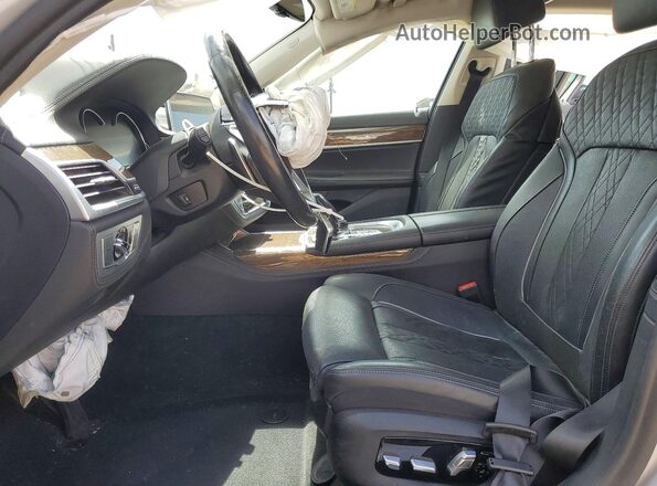 WBA7F0C50JGM23722 2018 BMW 7 SERIES Silver Widok deski rozdzielczej