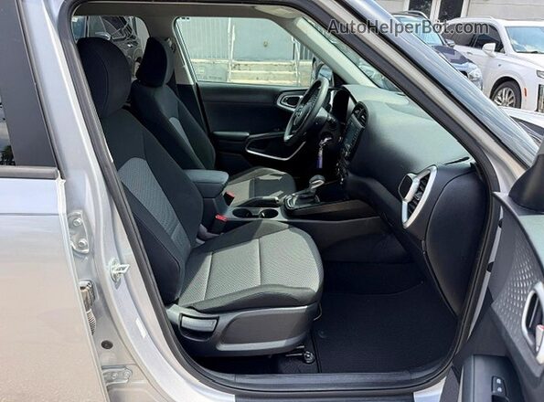 KNDJ23AU5L7098729 2020 KIA SOUL Серебряный 