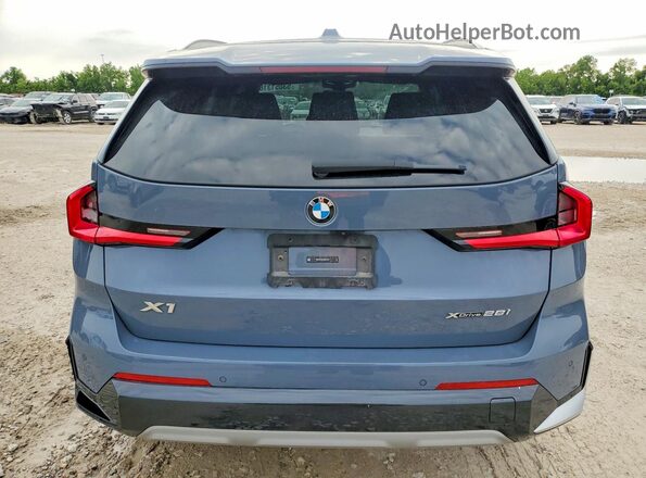 WBX73EF04S5055795 2025 BMW X1 Blue Вид салону спереду