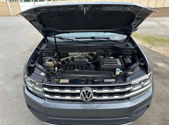 1V2KR2CA9JC505158 2018 VOLKSWAGEN ATLAS Silver 