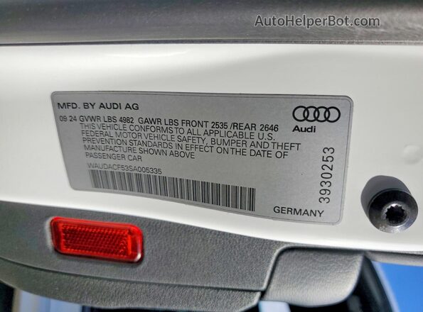 WAUDACF53SA005335 2025 AUDI OTHER White Սալոնի 360 աստիճան տեսք