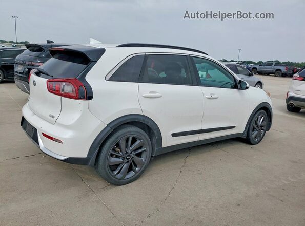 KNDCC3LC4H5063659 2017 KIA NIRO White 