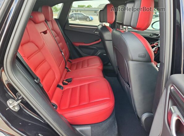 WP1AG2A53MLB54078 2021 PORSCHE MACAN Black 