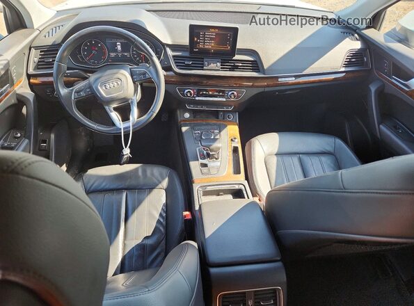 WA1ANAFY5J2135550 2018 AUDI Q5 White Vista del cuadro de instrumentos