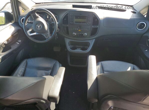WD4PG2EE5H3302314 2017 MERCEDES-BENZ METRIS Silver Vista del cuadro de instrumentos