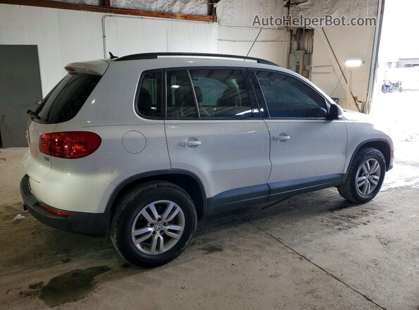 WVGAV7AXXGW601803 2016 VOLKSWAGEN TIGUAN Белый 