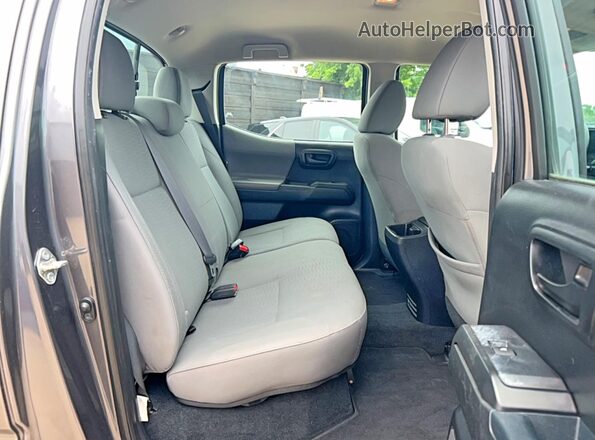 5TFAX5GN7JX104508 2018 TOYOTA TACOMA Серый 