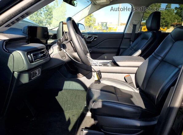 5LM5J6WC5SGL16231 2025 LINCOLN TOWNHOUSE AVIATOR Black 