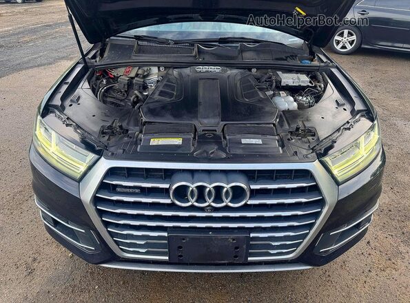 WA1LAAF7XKD008245 2019 AUDI Q7 Black Widok deski rozdzielczej