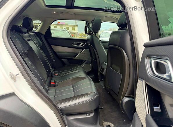 SALYB2RV4JA753882 2018 LAND ROVER RANGE White Vista interior delantera