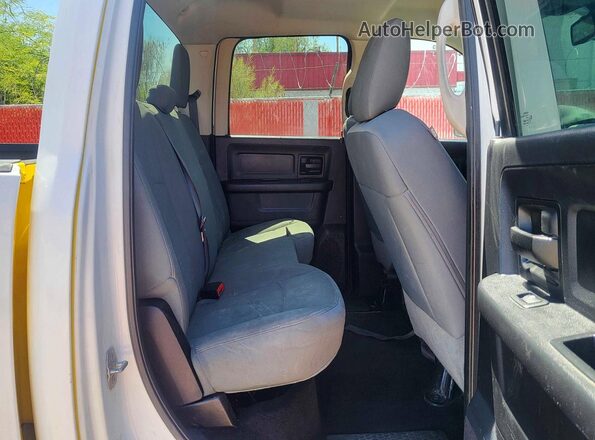 3C6UR5CJ2GG192317 2016 RAM 2500 White Vista interior delantera