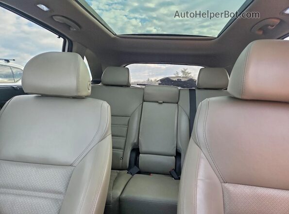 5XYPHDA51JG411086 2018 KIA SORENTO Белый Вид задней части салона