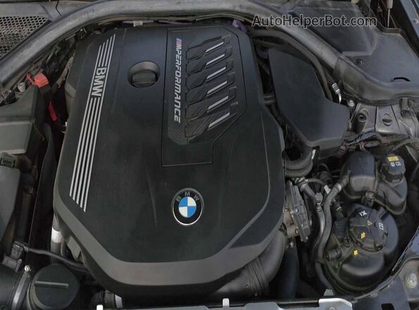 3MW5U7J06M8B75069 2021 BMW M3 Gray Առջևի վահանակի տեսք
