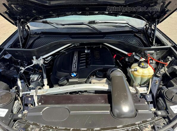 5UXKR0C56J0X92077 2018 BMW X5 Black 