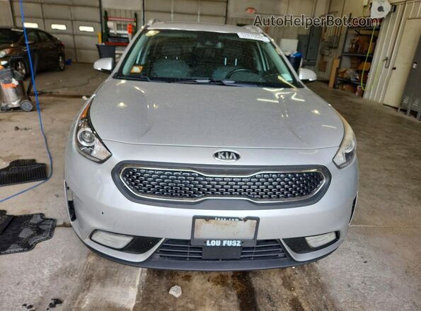 KNDCC3LC4H5052676 2017 KIA NIRO Серебряный Вид панели приборов