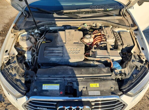 WAUTPBFF8JA062268 2018 AUDI A3 White Շարժիչի բաժամունքի տեսք