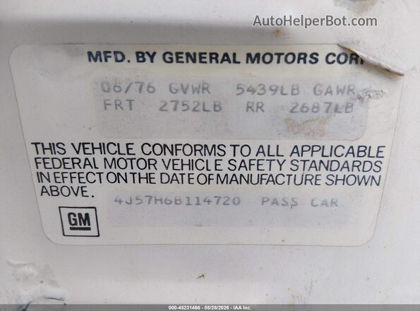 4J57H68114720     1976 BUICK REGAL Белый Вид подкапотного пространства