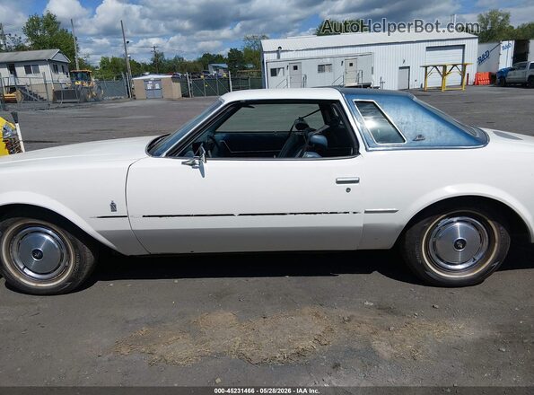 4J57H68114720     1976 BUICK REGAL Белый Панорамный вид салона 360°