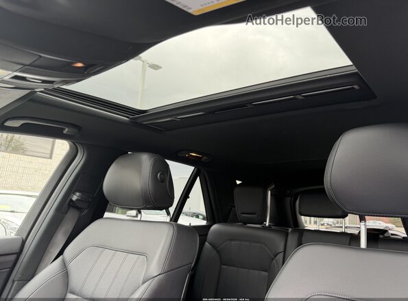 4JGDA5HB9JB073760 2018 MERCEDES-BENZ GLE 350 White Vista del cuadro de instrumentos