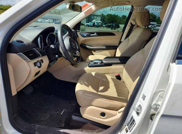 4JGDA5JB3HA960801 2017 MERCEDES-BENZ GLE White Vista interior delantera