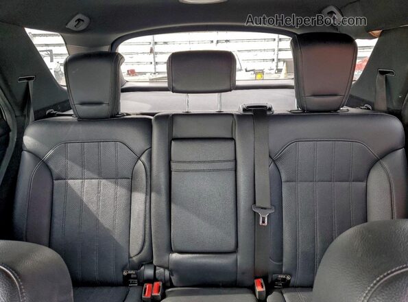 4JGDA5JB4GA744843 2016 MERCEDES-BENZ GLE White Widok tylnych siedzeń