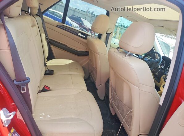 4JGDA5JB9GA806561 2016 MERCEDES-BENZ GLE Красный Вид задней части салона