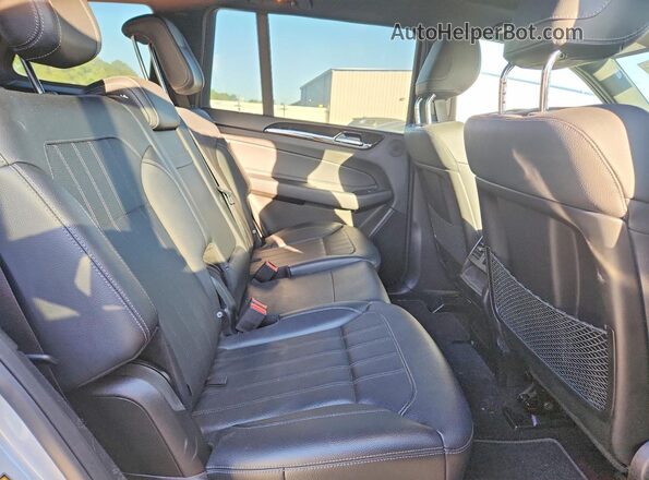 4JGDF6EE6JB119356 2018 MERCEDES-BENZ GLS Silver Vista interior trasera