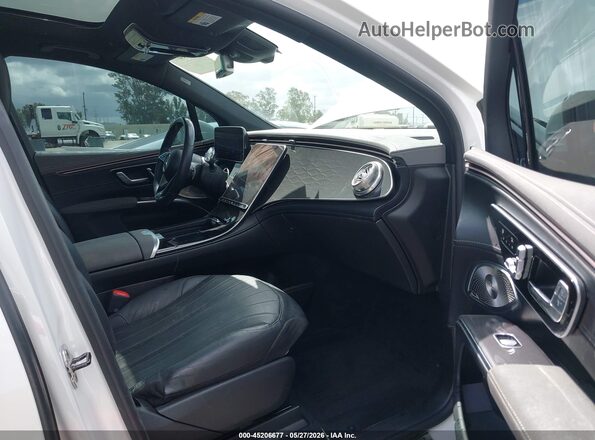 4JGDM2DB0PA011822 2023 MERCEDES-BENZ EQS 450+ SUV White Vista interior delantera