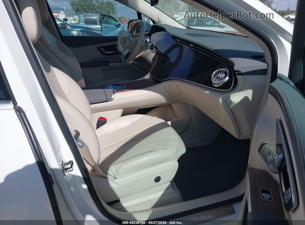 4JGDM2DB7RA030614 2024 MERCEDES-BENZ EQS 450 SUV Белый Вид салона спереди