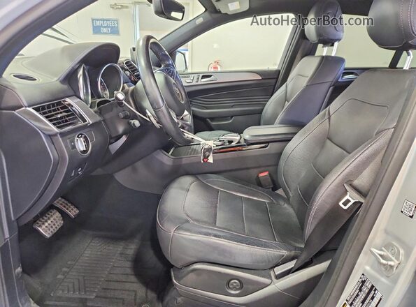 4JGED6EBXHA055788 2017 MERCEDES-BENZ GLE Silver Vista interior delantera