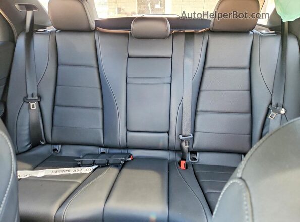 4JGFB4JB3NA715010 2022 MERCEDES-BENZ GLE Black Vista de los asientos traseros