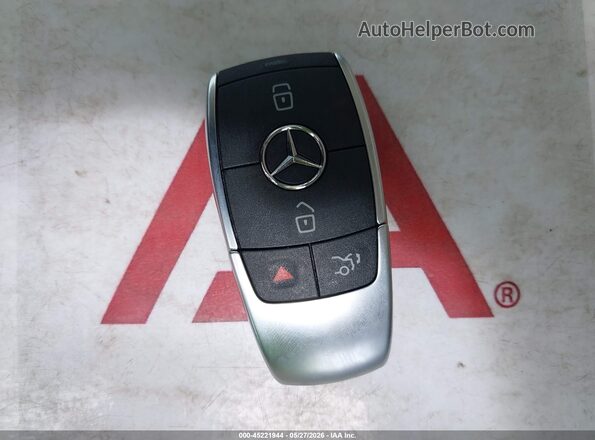 4JGFB5KB1TB580444 2026 MERCEDES-BENZ GLE 450 White Առջևի վահանակի տեսք