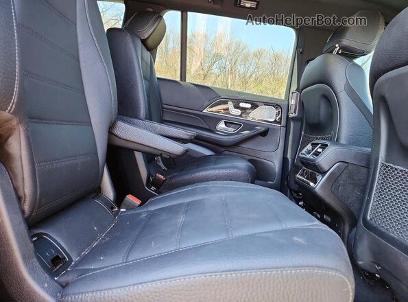 4JGFF5KEXRB155831 2024 MERCEDES-BENZ GLS Black უკანა სალონის ხედი