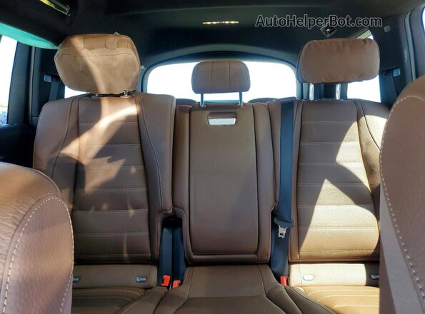4JGFF8FEXSB338017 2025 MERCEDES-BENZ GLS Blue Rear seats view