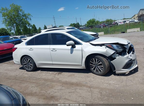 4S3BNAC65J3035276 2018 SUBARU LEGACY White Rear interior view