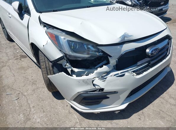 4S3BNAC65J3035276 2018 SUBARU LEGACY White Front view