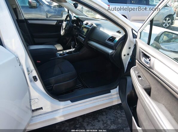 4S3BNAF67H3010143 2017 SUBARU LEGACY White Սալոնի դիմացի տեսք