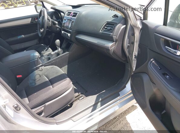 4S3BNAF67H3054840 2017 SUBARU LEGACY Silver წინა სალონის ხედი