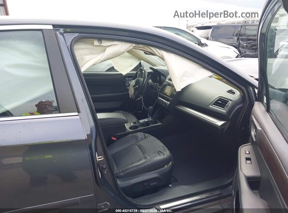 4S3BNAN62H3005899 2017 SUBARU LEGACY Серый Вид салона спереди