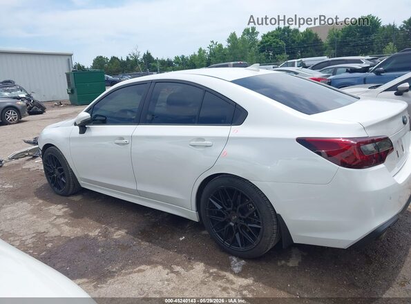 4S3BNAN65K3027029 2019 SUBARU LEGACY White 360 interior view